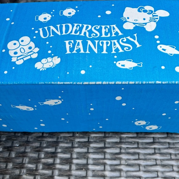 Sanrio Undersea Fantasy Picnic Set, Vintage - Picture 4 of 8